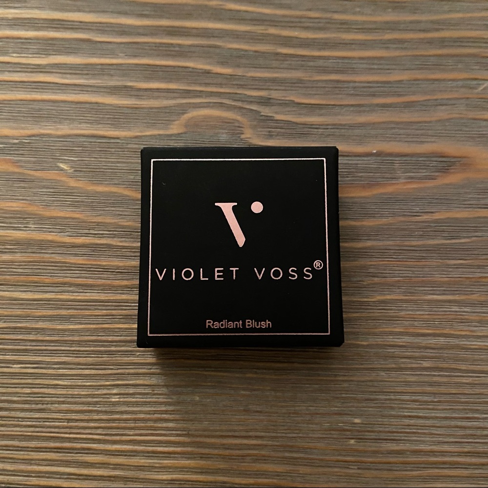 Violet Voss | Radiant Blush in Peachy Perfect - Picture 2 of 3
